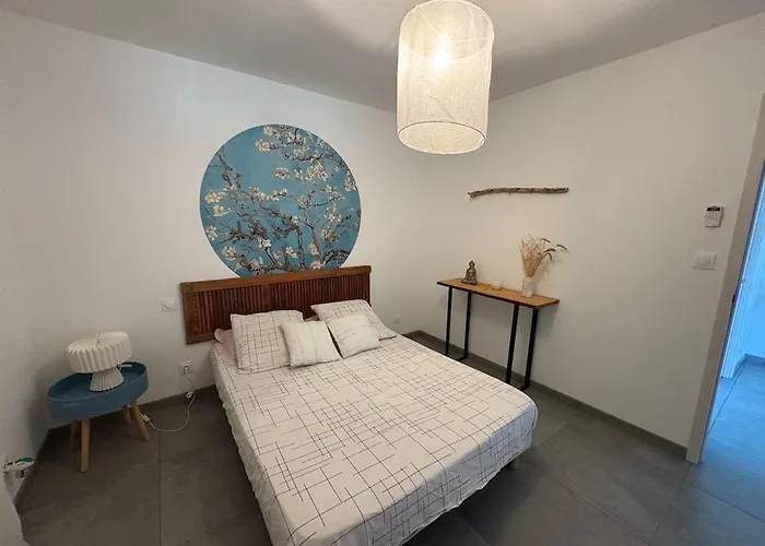 Bas De 80m2 Secteur Ajaccio * Tavaco